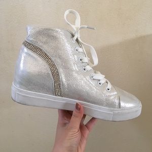 Silver High Top Shoes👟
